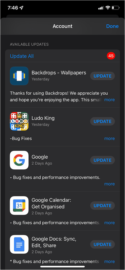 Lista dostępnych aktualizacji aplikacji w App Store na telefonie iPhone