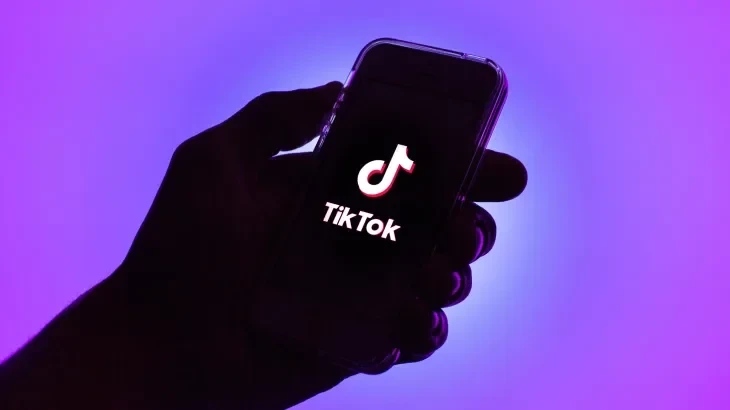 Dlaczego TikTok nie pokazuje moich filmów moim obserwatorom w 2022 roku?