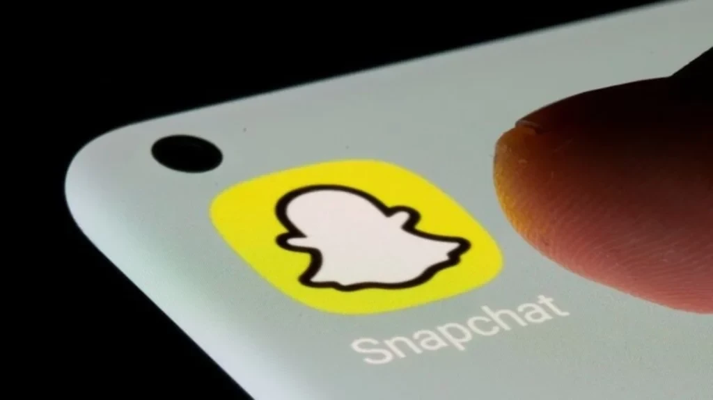 Aby naprawić brak ładowania historii Snapchata, skontaktuj się z pomocą techniczną Snapchata