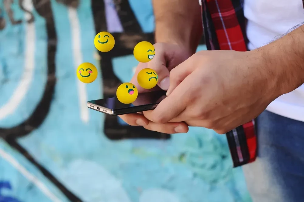 Co oznacza emoji okularów przeciwsłonecznych na Snapchacie?