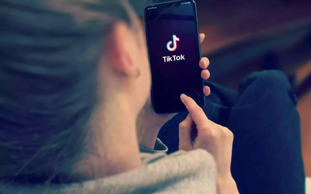 Jak szybko włączyć komentarze na TikTok za pomocą 3 kroków