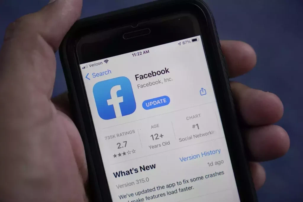 Napraw niedziałający kanał aktualności Facebooka poprzez aktualizację aplikacji Facebook