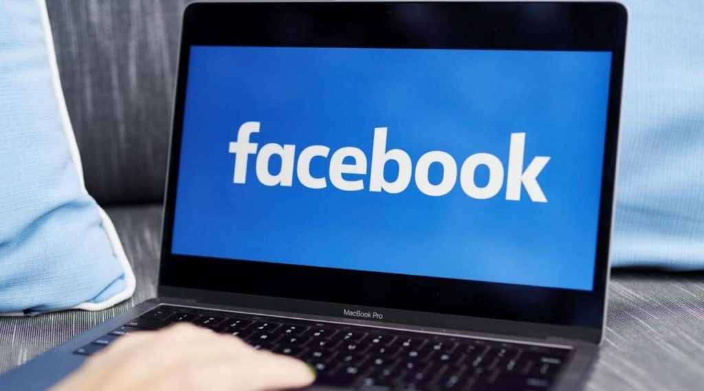 Jak ukryć polubienia i komentarze na zdjęciu profilu na Facebooku | Korzystając z ustawień prywatności?
